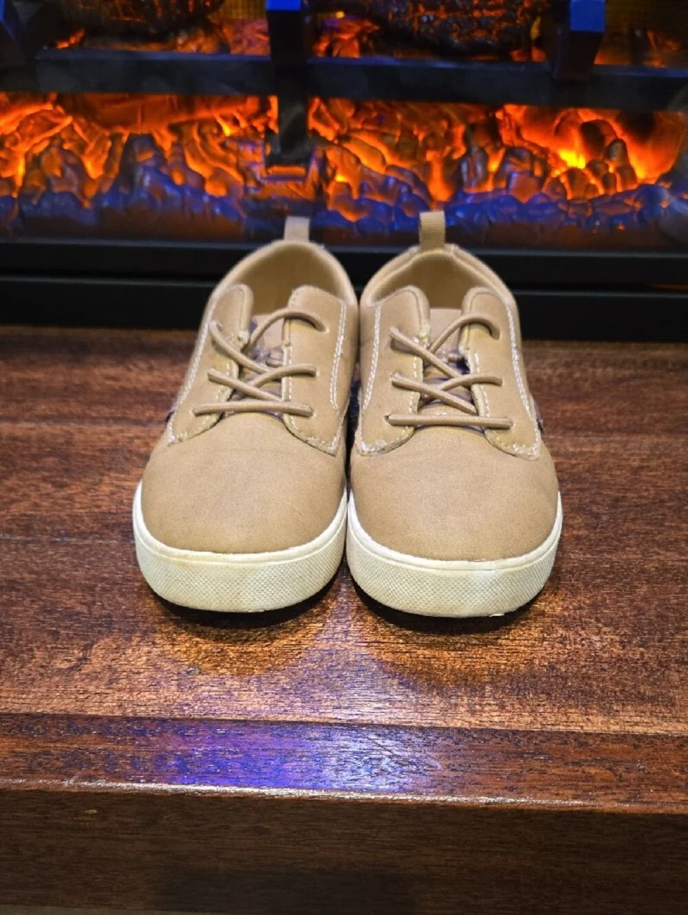 OshKosh B'gosh Light Brown/Tan Kids Lace-Up Sneakers 11